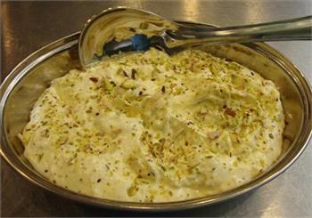 Shrikhand (Almonds, Pistachio & Kesar) - 1kg